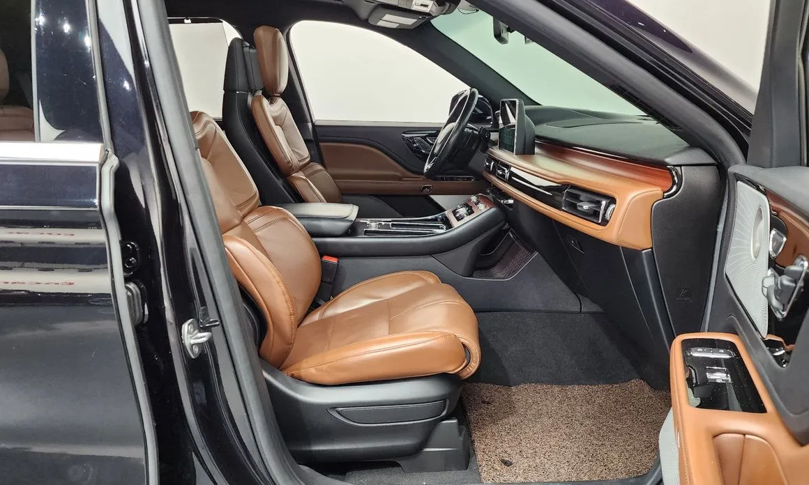Lincoln Aviator