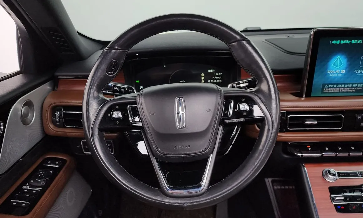 Lincoln Aviator
