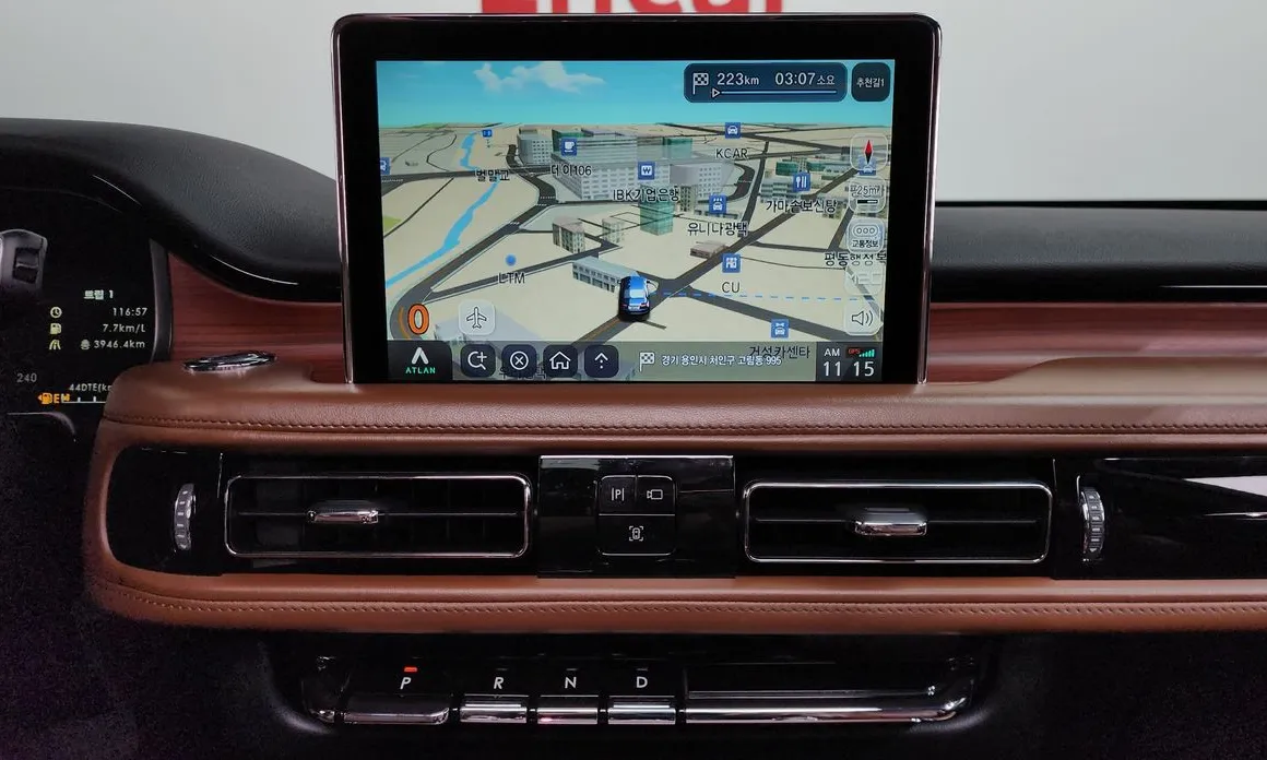 Lincoln Aviator