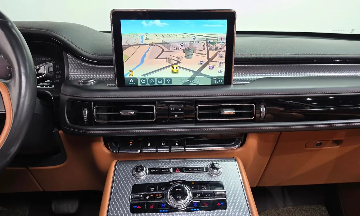 Lincoln Aviator
