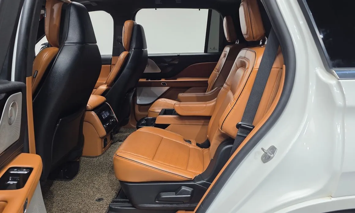 Lincoln Aviator