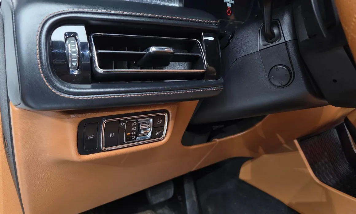 Lincoln Aviator