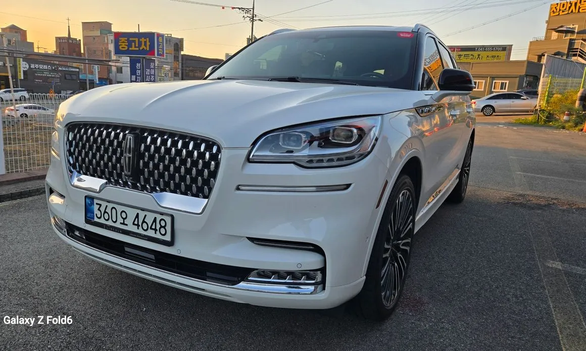 Lincoln Aviator