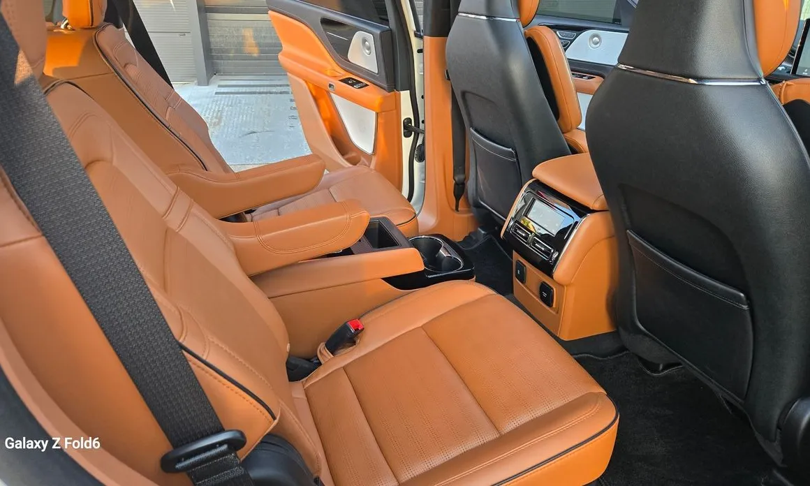 Lincoln Aviator