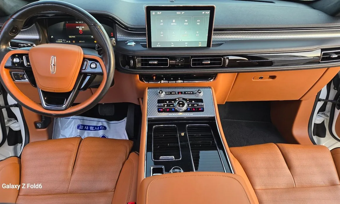 Lincoln Aviator