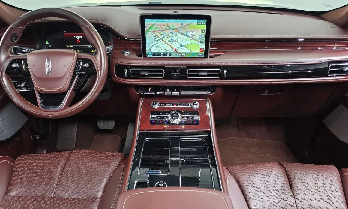 Lincoln Aviator