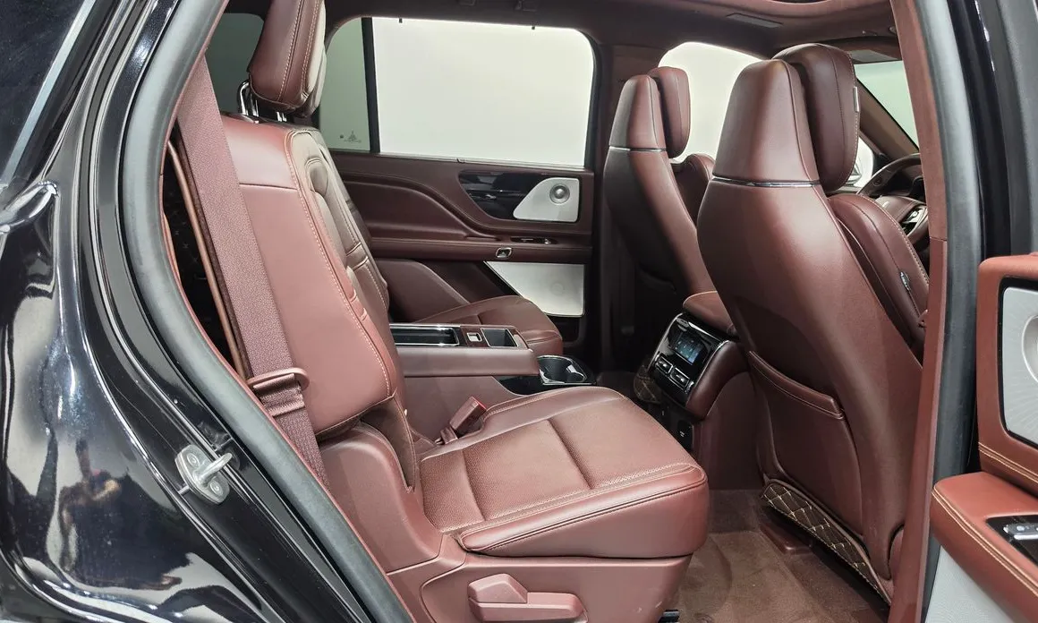Lincoln Aviator