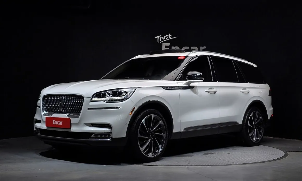 Lincoln Aviator