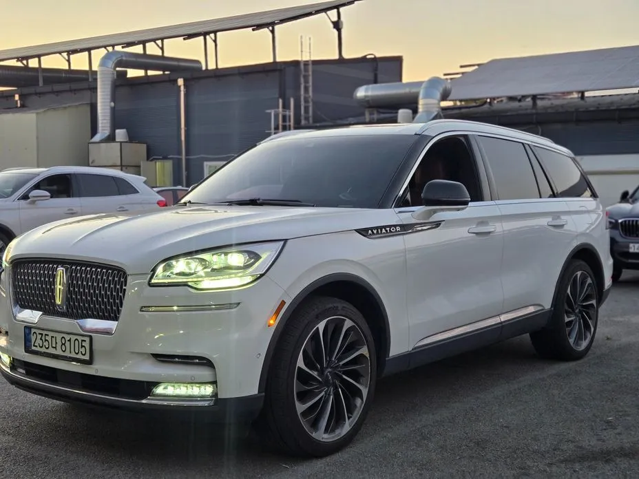 Lincoln Aviator