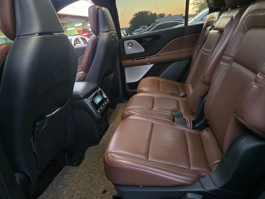 Lincoln Aviator