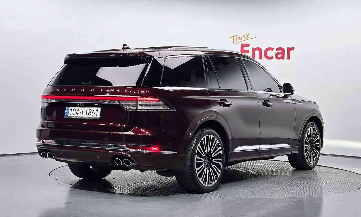 Lincoln Aviator