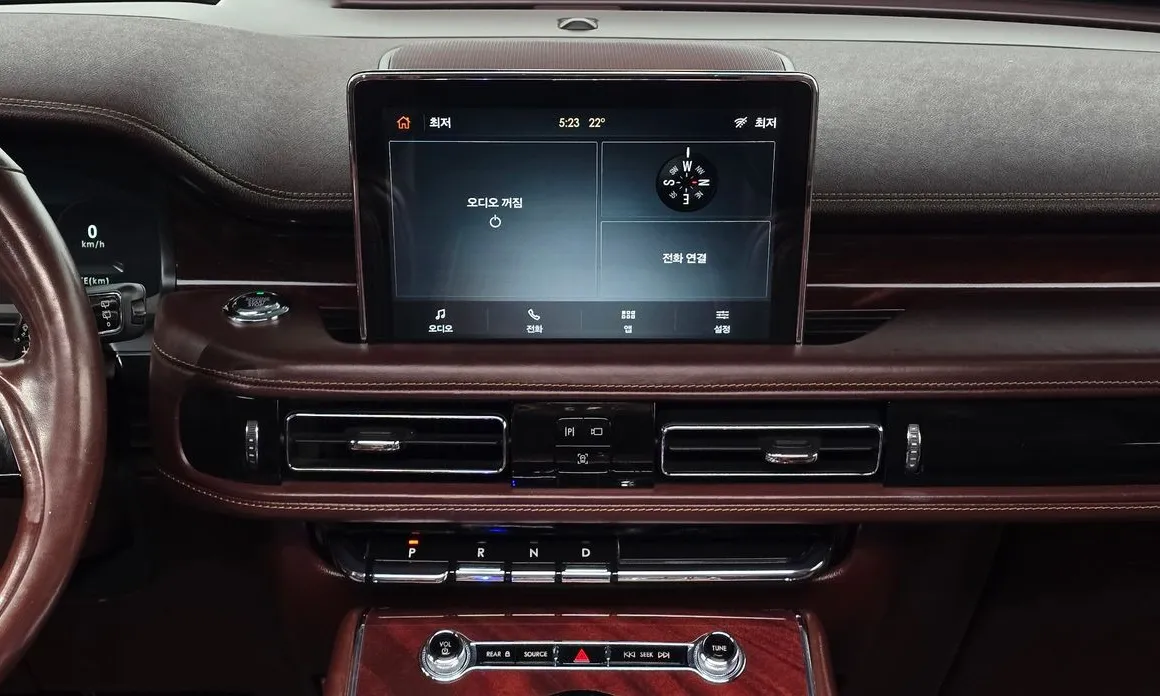 Lincoln Aviator