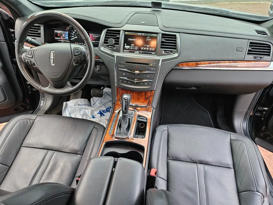 Lincoln MKS