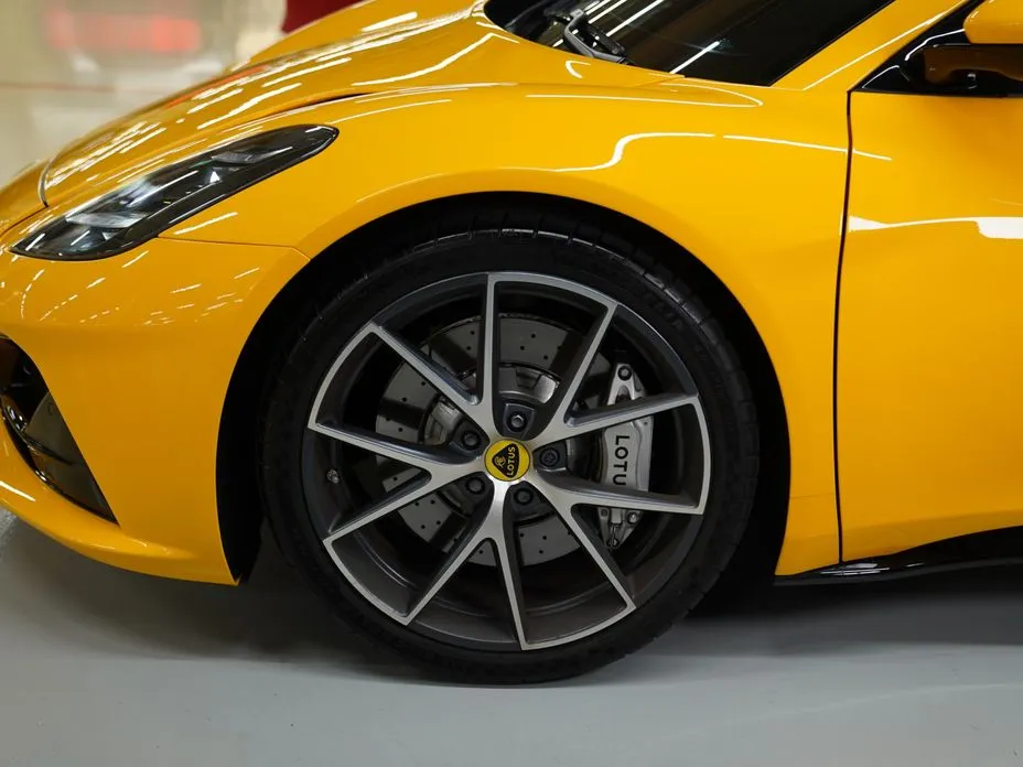 Lotus Emira