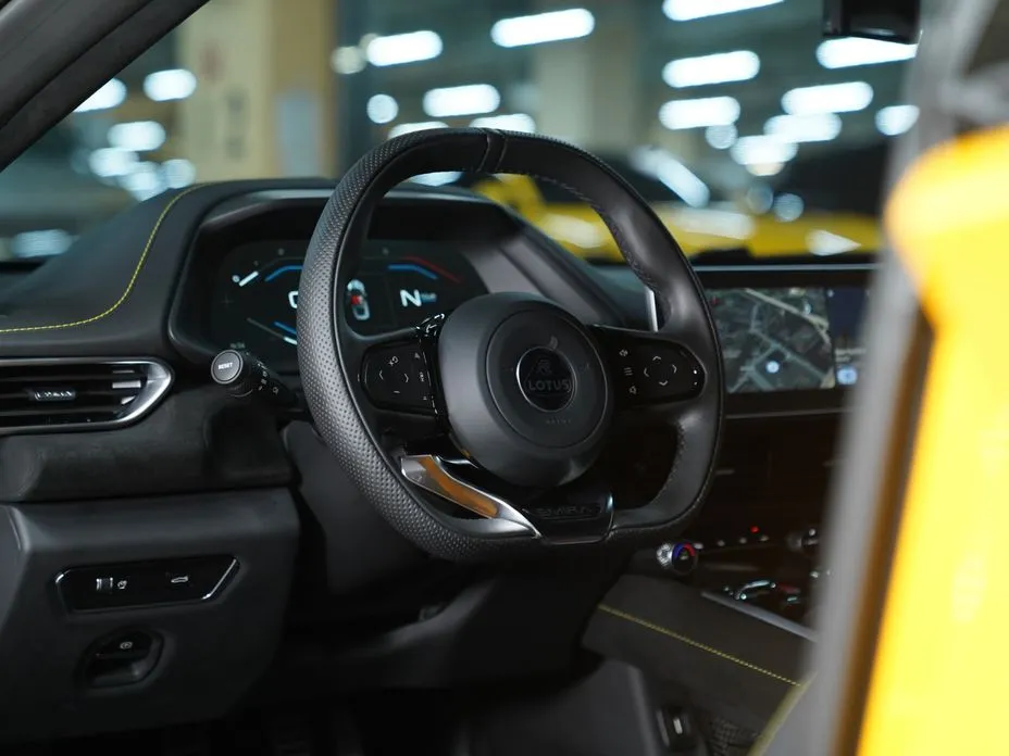 Lotus Emira