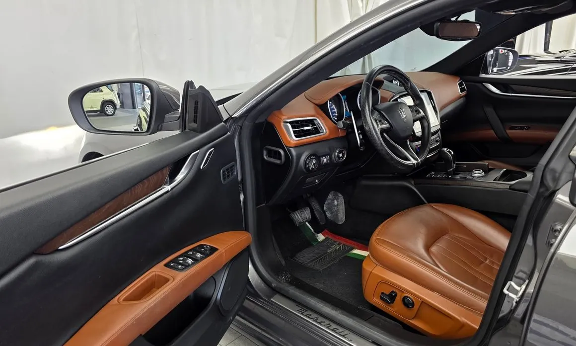 Maserati Ghibli