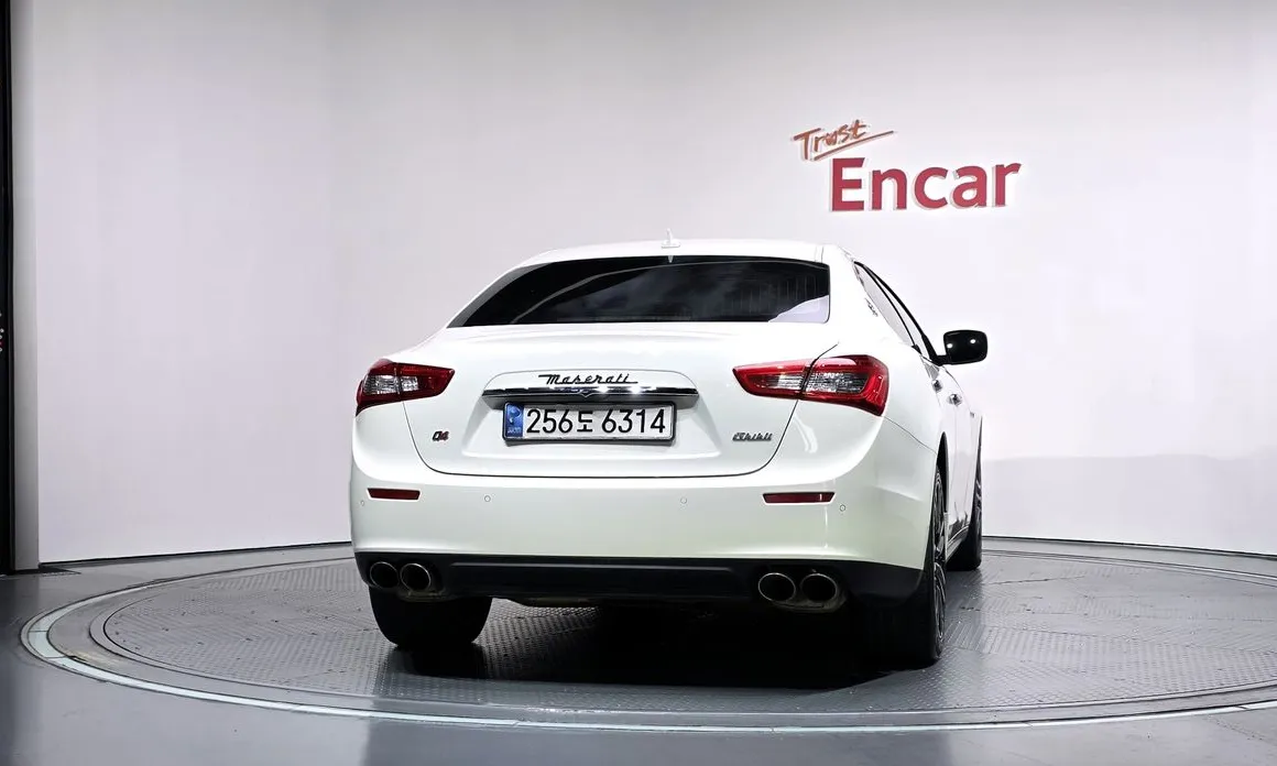 Maserati Ghibli