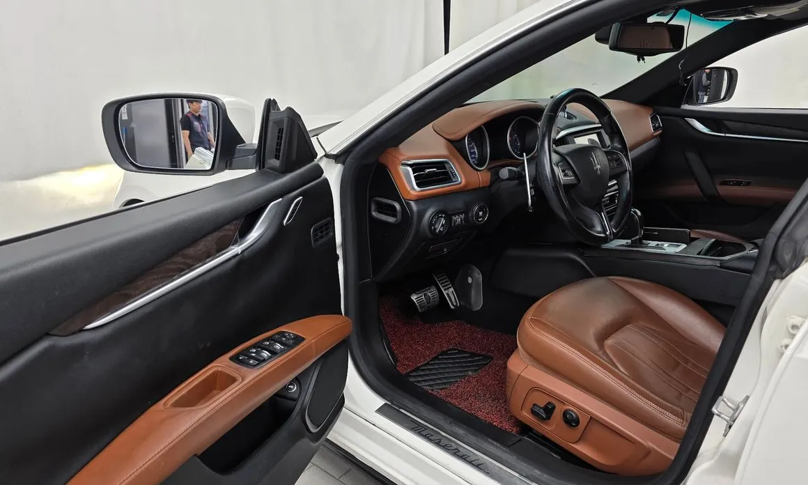 Maserati Ghibli