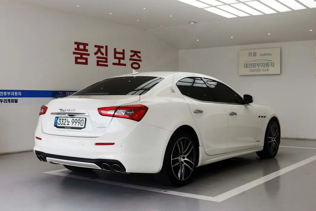 Maserati Ghibli