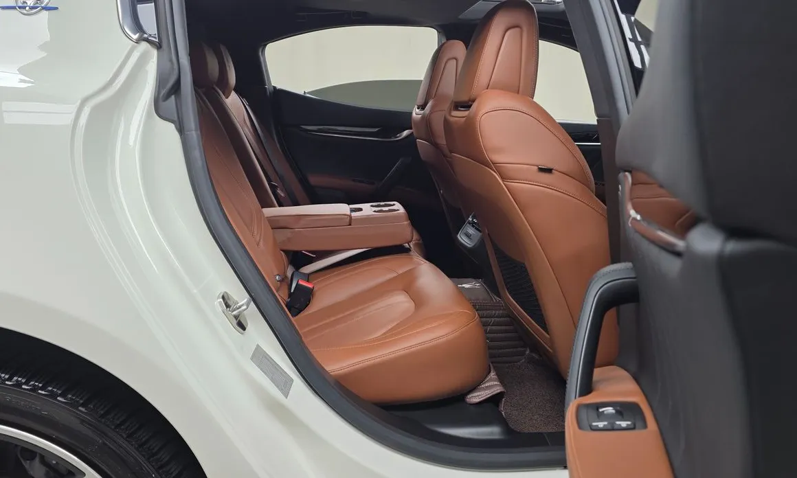 Maserati Ghibli