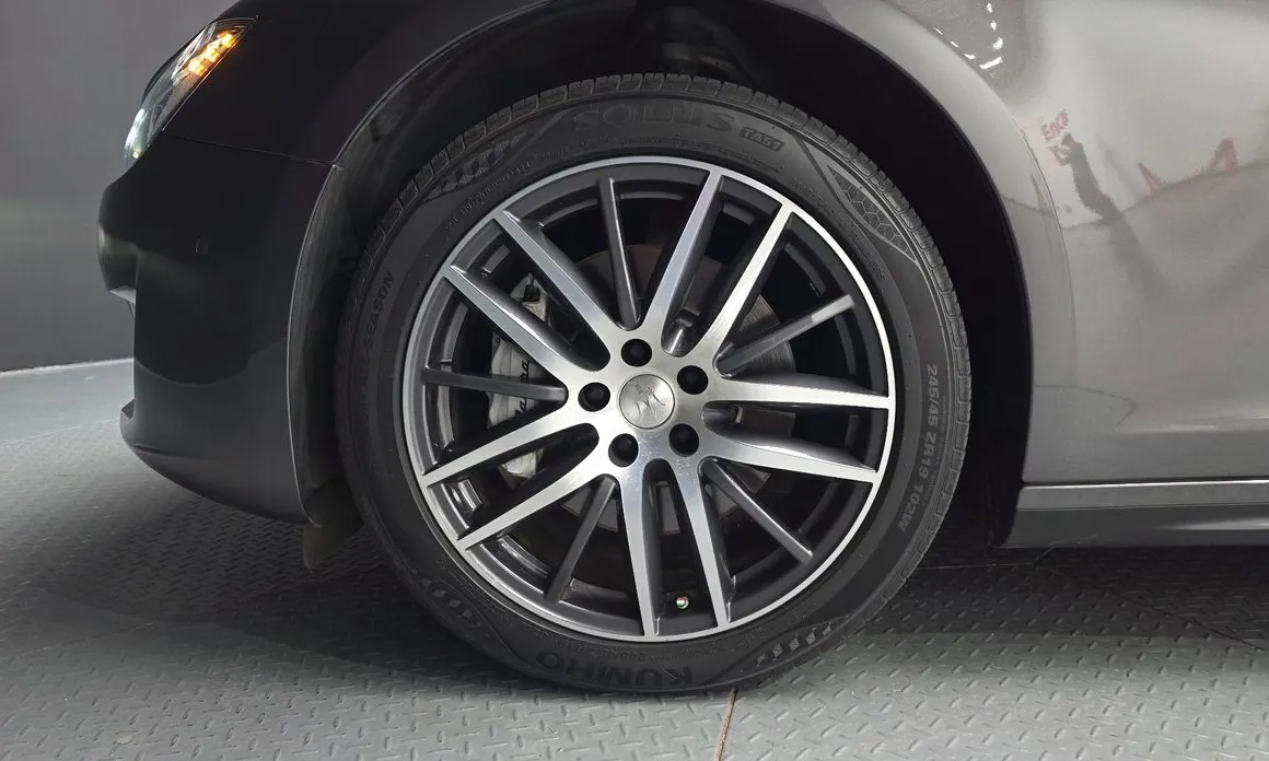 Maserati Ghibli