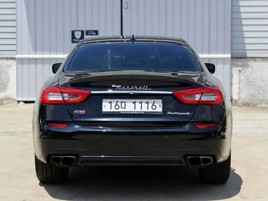 Maserati Quattroporte