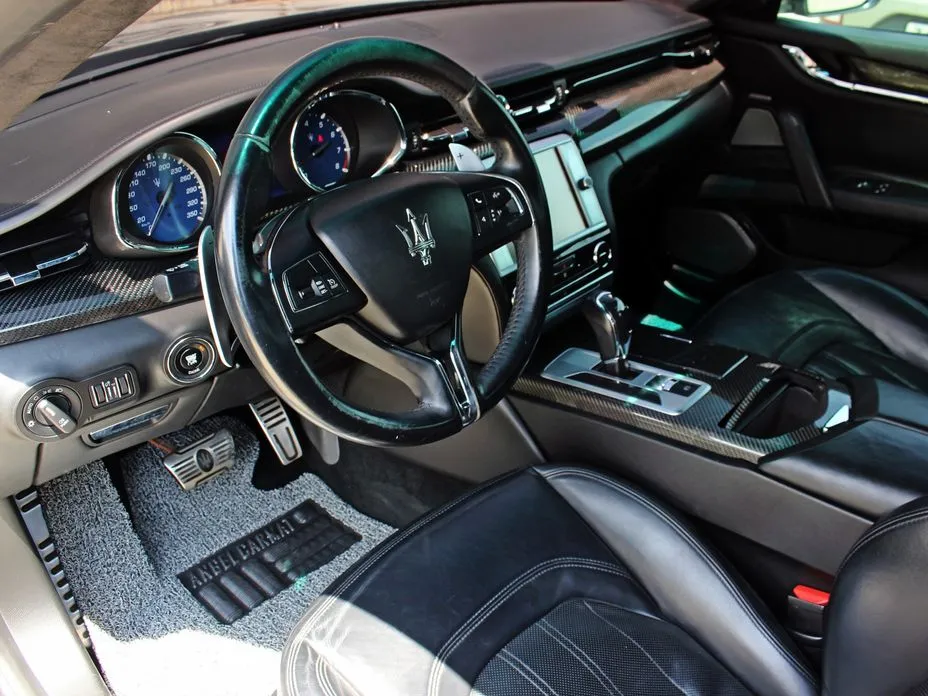 Maserati Quattroporte