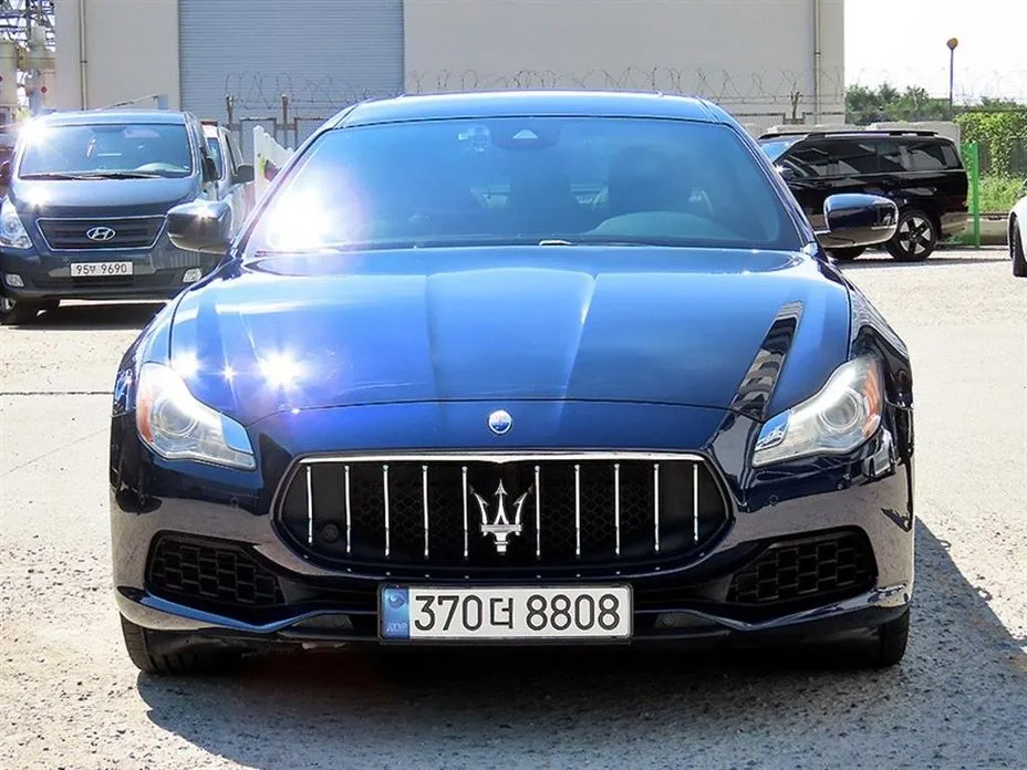 Maserati Quattroporte