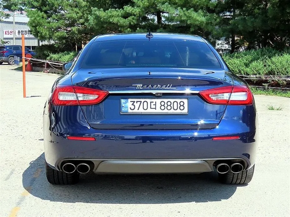 Maserati Quattroporte