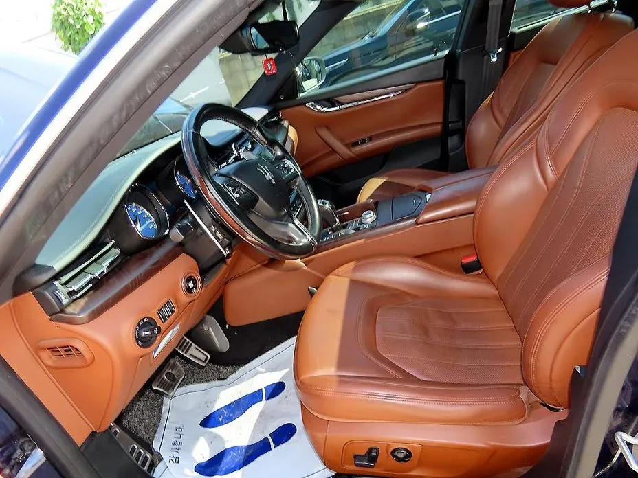 Maserati Quattroporte