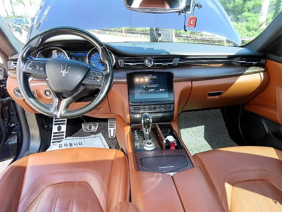 Maserati Quattroporte