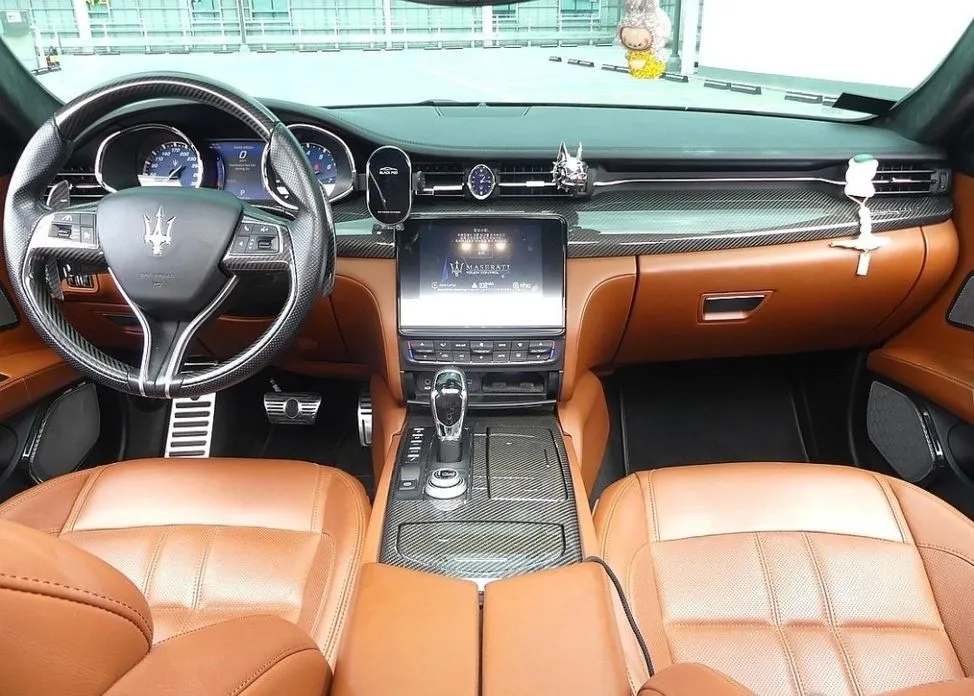 Maserati Quattroporte