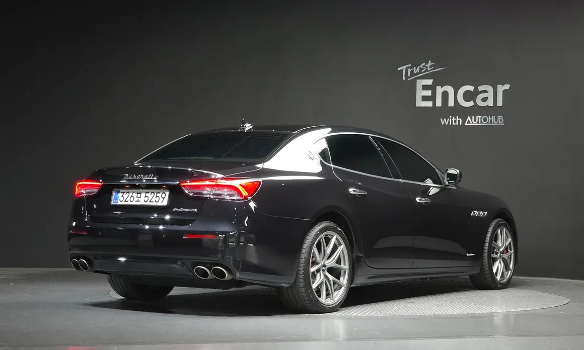 Maserati Quattroporte
