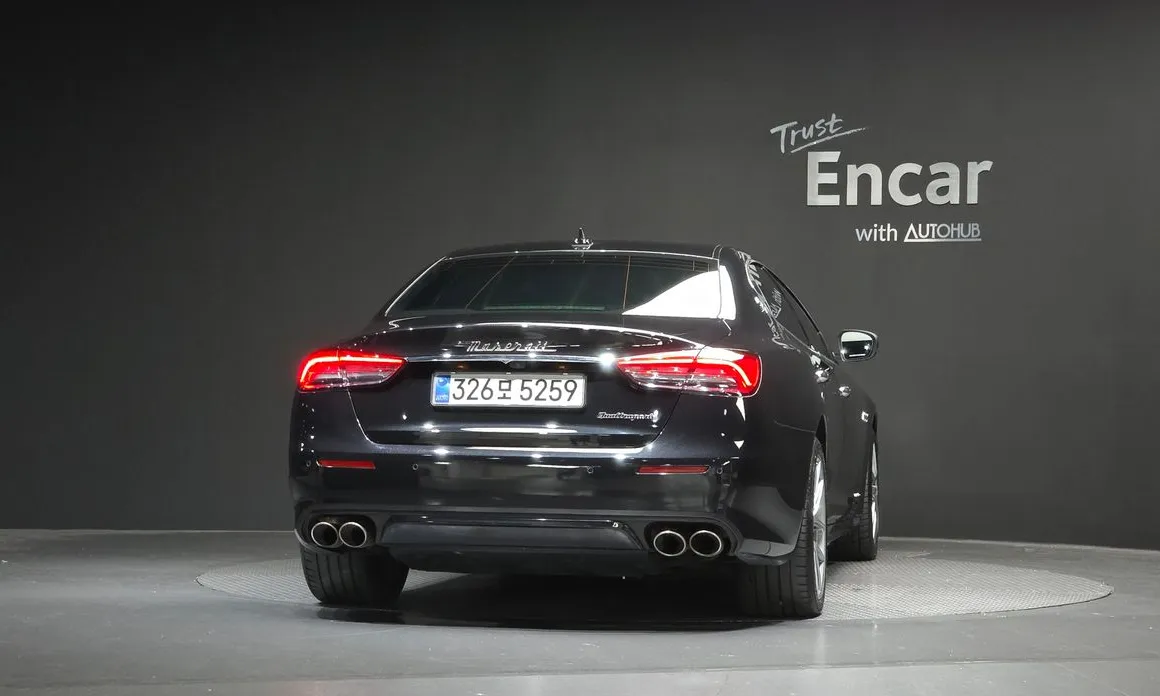 Maserati Quattroporte
