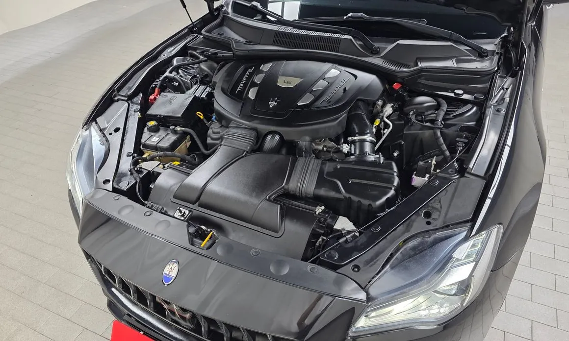 Maserati Quattroporte