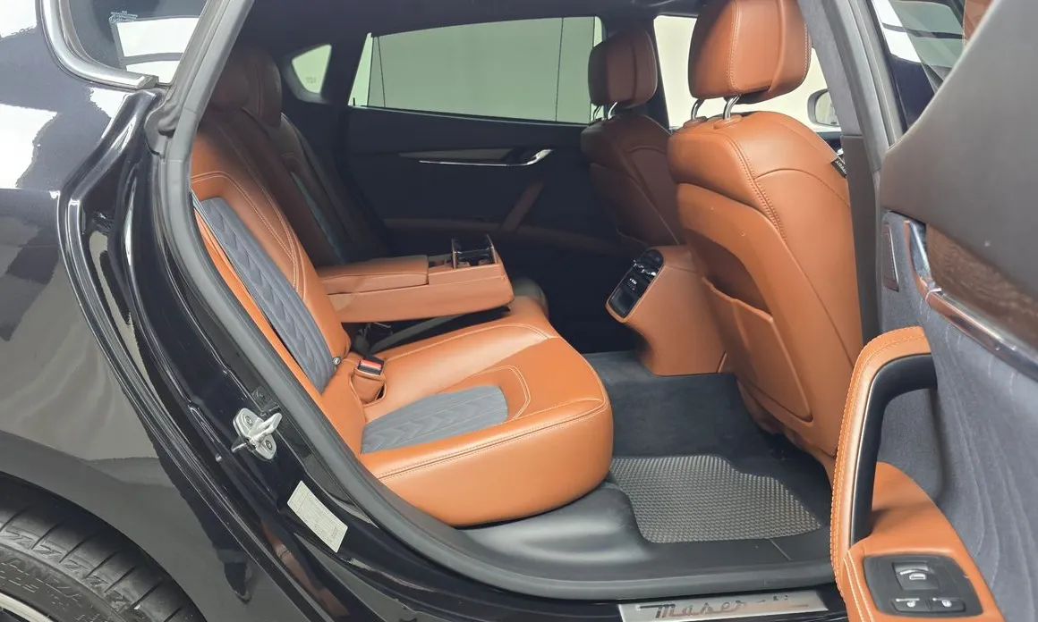 Maserati Quattroporte