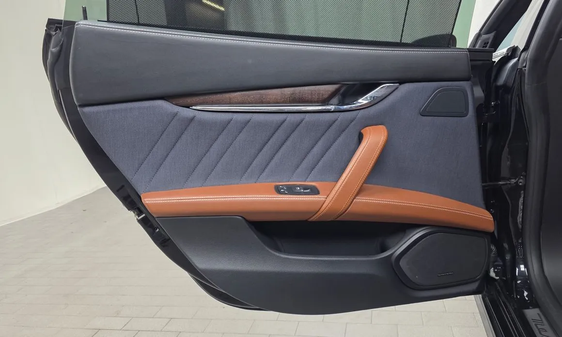 Maserati Quattroporte