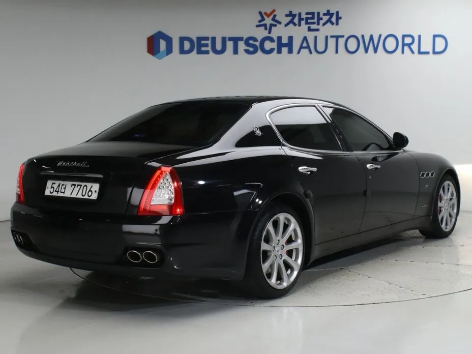 Maserati Quattroporte