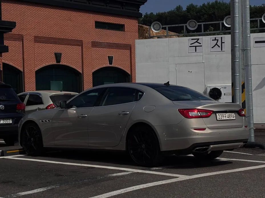 Maserati Quattroporte