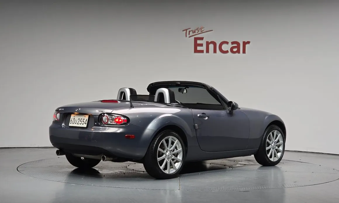 Mazda MX-5 Miata