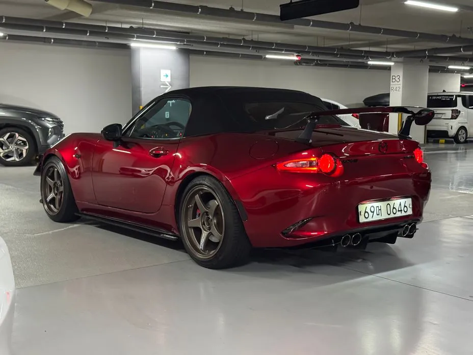 Mazda MX-5 Miata