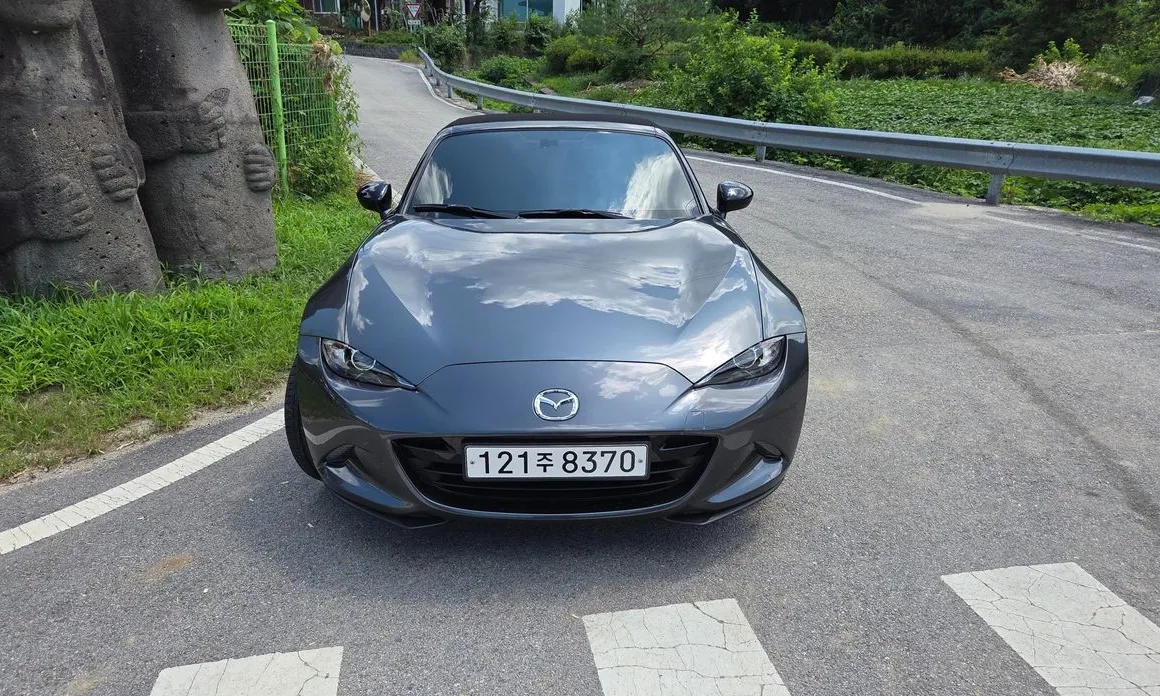 Mazda MX-5 Miata