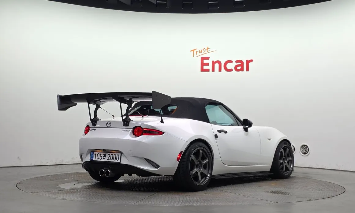 Mazda MX-5 Miata