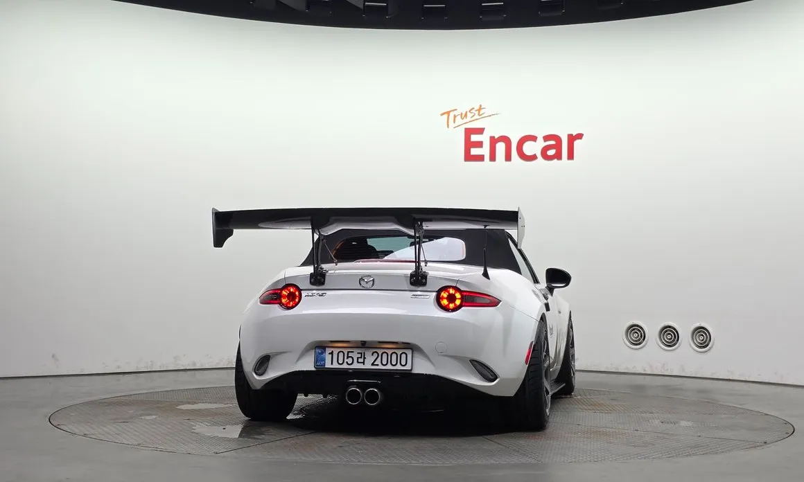 Mazda MX-5 Miata