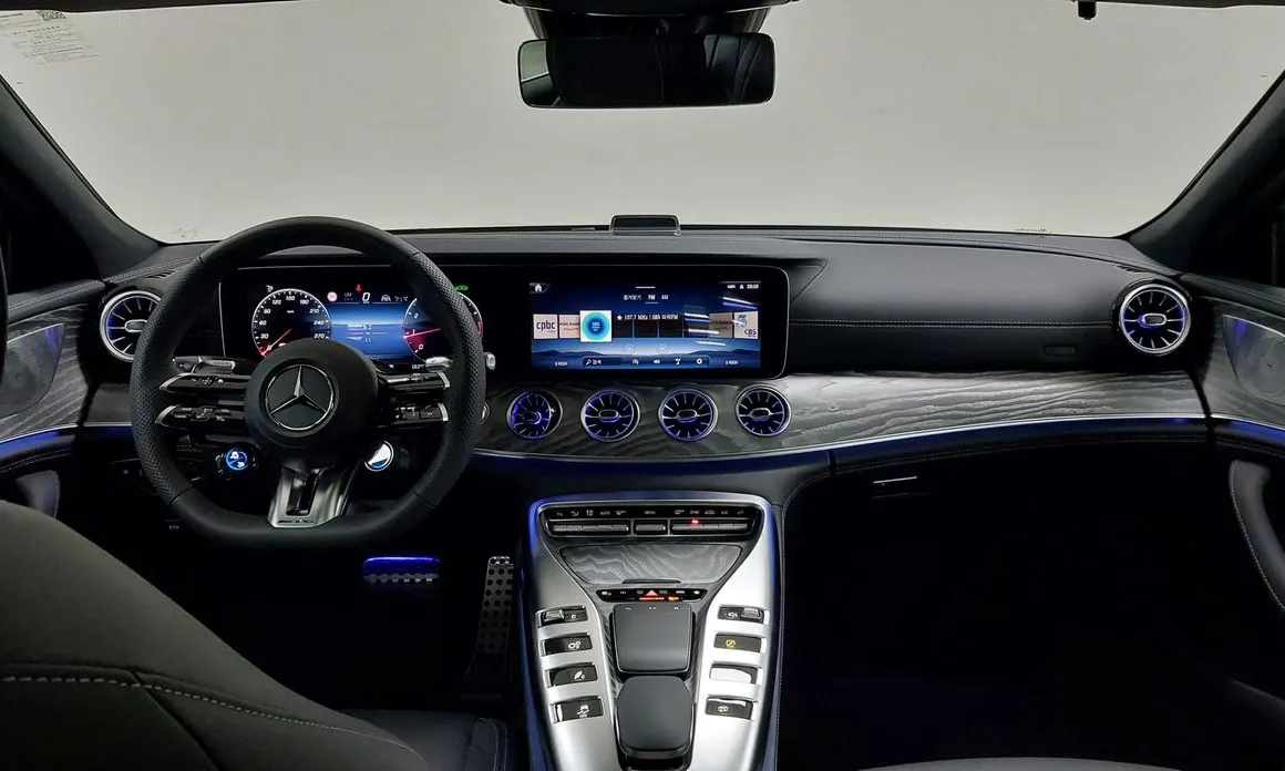 Mercedes-Benz AMG GT