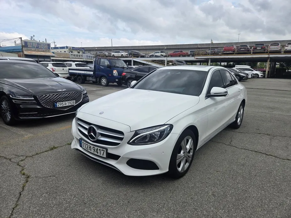 Mercedes-Benz C-Class