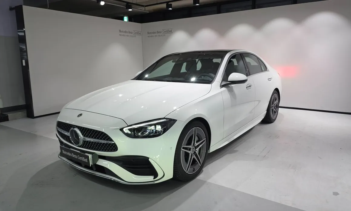 Mercedes-Benz C-Class