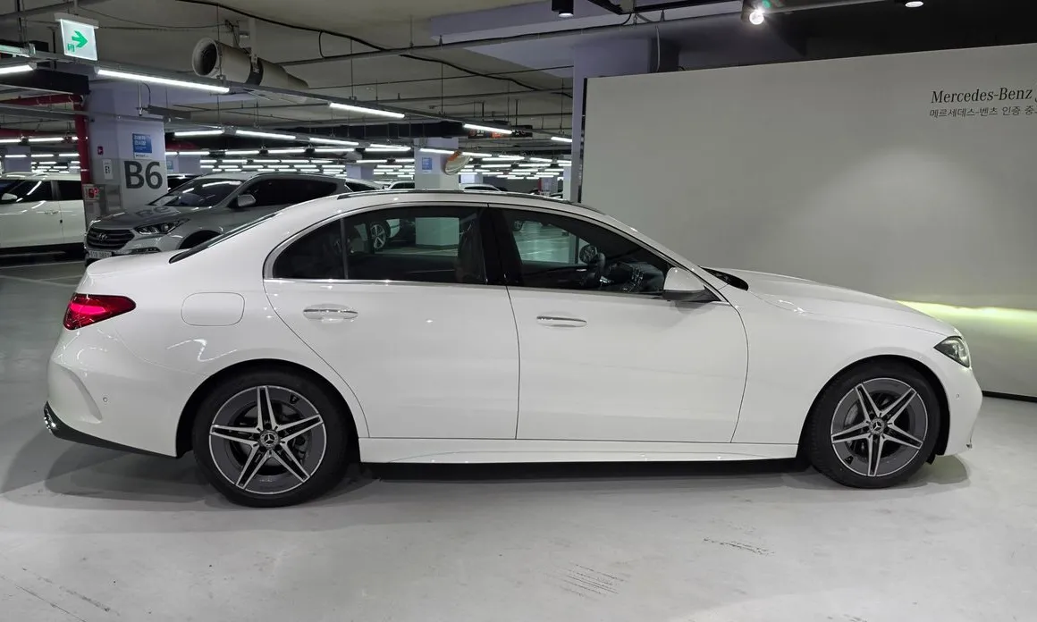 Mercedes-Benz C-Class