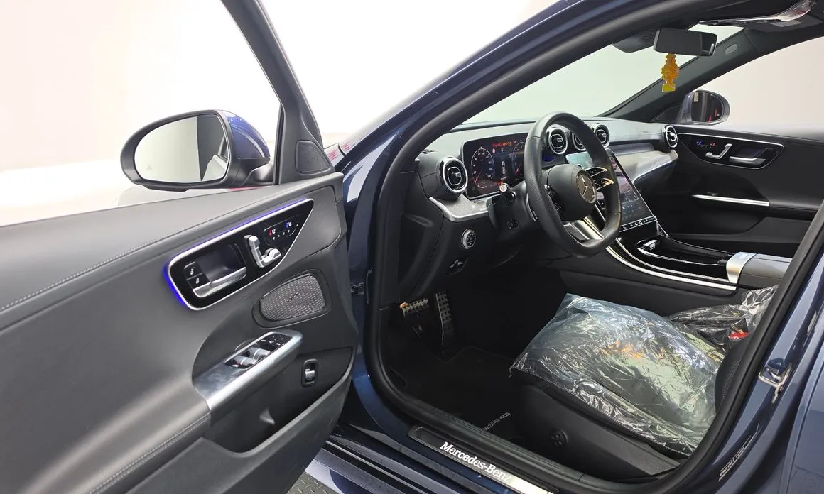 Mercedes-Benz C-Class