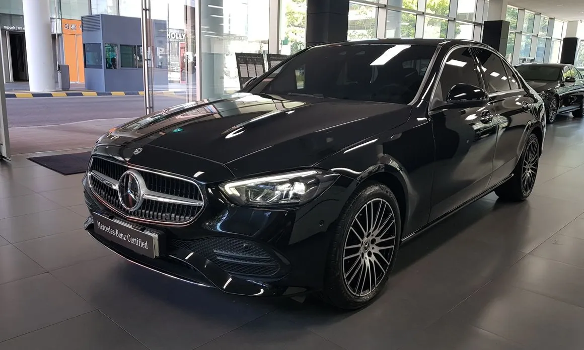 Mercedes-Benz C-Class